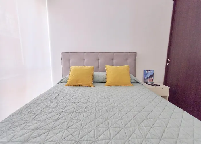 Agradable Departament Apartamento